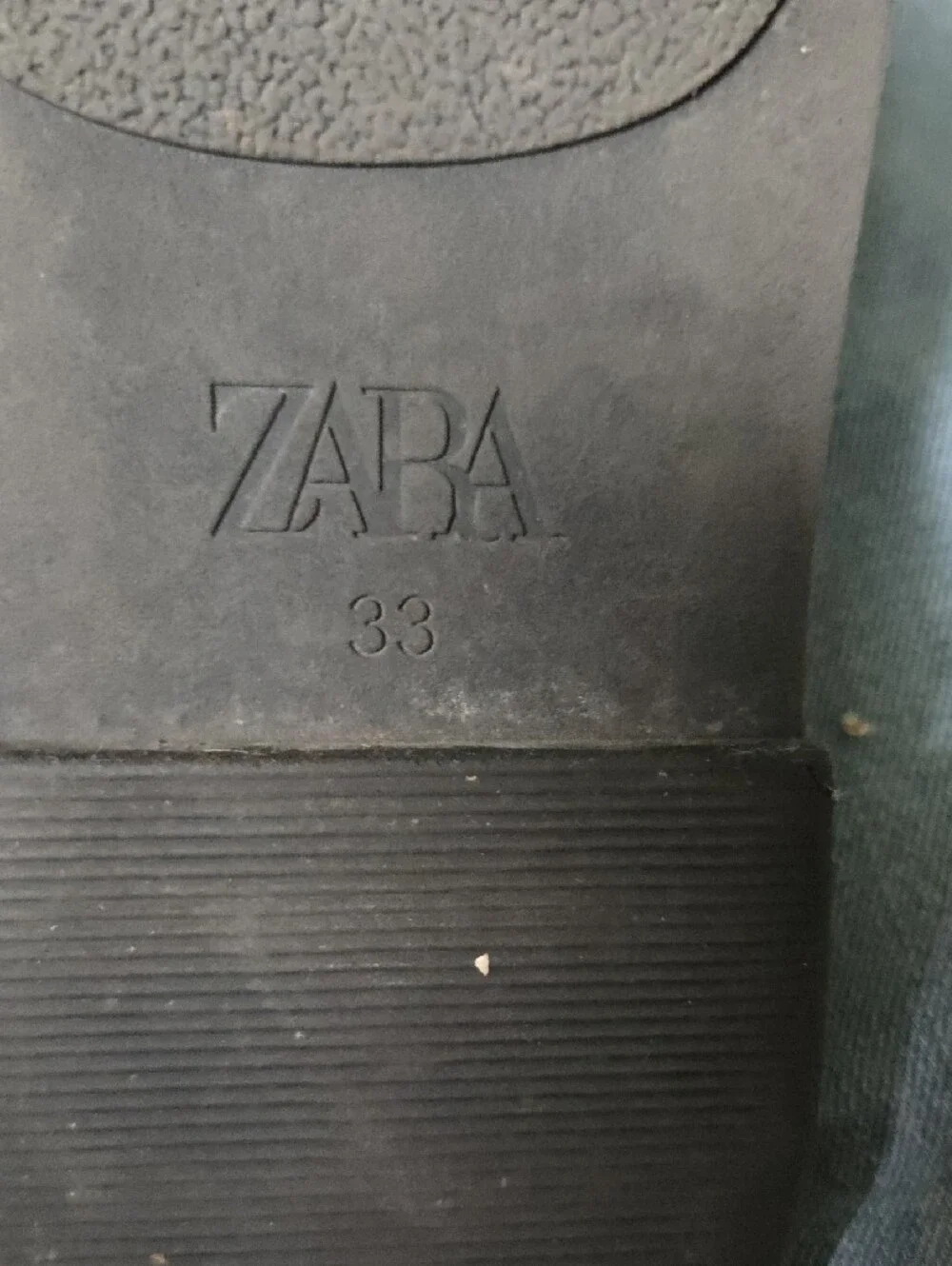 Zara Black Leather Chelsea Ankle Boots with Stud Trim Size 33 Kids 1.5